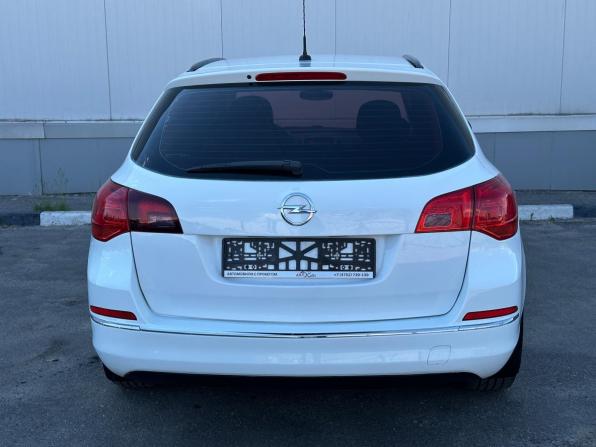 Opel Astra J Рестайлинг с пробегом 2013 года, цена 770 000 рублей, 189000 км, универсал, Автокод Объявления