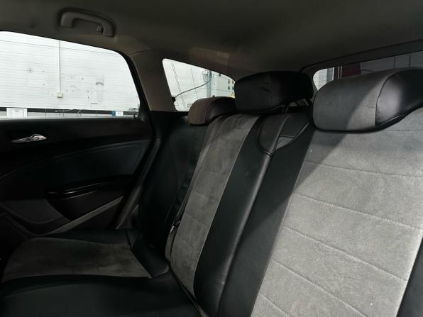 Opel Astra J Рестайлинг с пробегом 2013 года, цена 599 900 рублей, 366228 км, универсал, Автокод Объявления