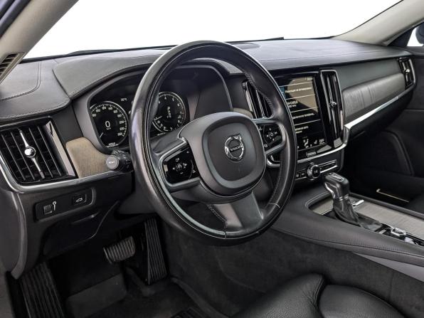 Volvo S90 II Рестайлинг с пробегом 2021 года, цена 2 890 000 рублей, 167012 км, седан, Автокод Объявления