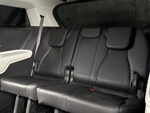 Kia Carnival IV с пробегом 2023 года, цена 3 800 000 рублей, 58505 км, минивэн, Автокод Объявления