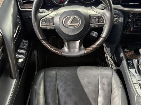 Lexus LX III Рестайлинг 2 с пробегом 2019 года, цена 10 500 000 рублей, 73202 км, внедорожник, Автокод Объявления