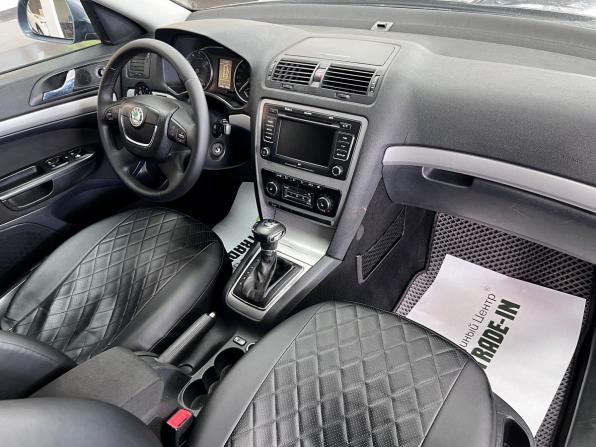 Skoda Octavia II (A5) Рестайлинг с пробегом 2010 года, цена 630 000 рублей, 259989 км, лифтбек, Автокод Объявления