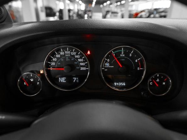 Jeep Wrangler III (JK) с пробегом 2013 года, цена 2 980 000 рублей, 94353 км, внедорожник, Автокод Объявления