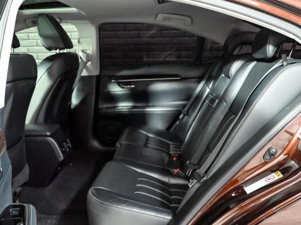 Lexus ES VI Рестайлинг с пробегом 2015 года, цена 1 850 000 рублей, 186746 км, седан, Автокод Объявления