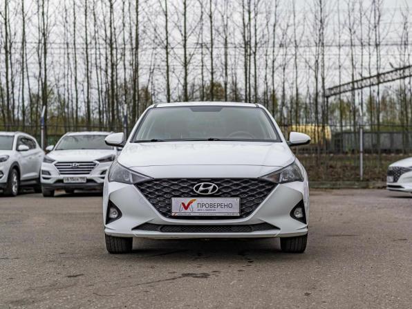 Hyundai Solaris II Рестайлинг с пробегом 2021 года, цена 1 380 000 рублей, 155578 км, седан, Автокод Объявления