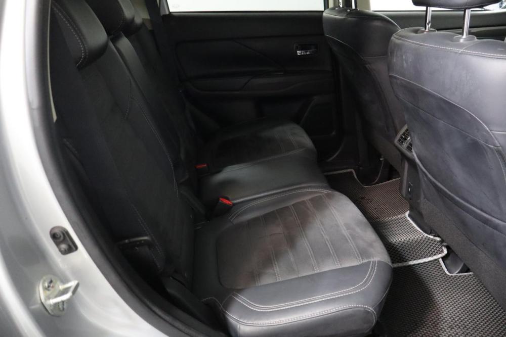 Mitsubishi Outlander III Рестайлинг 3 Санкт-Петербург  - изображение 12