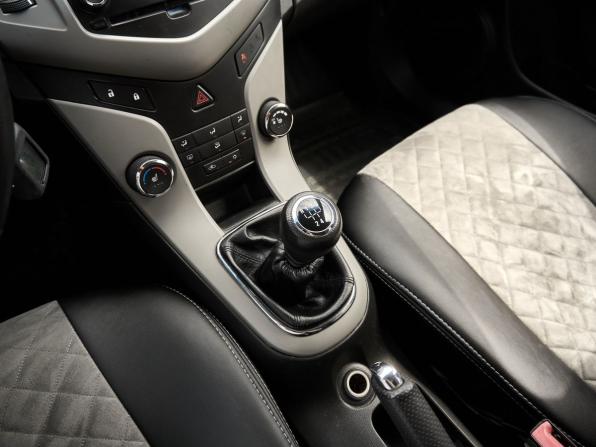 Chevrolet Cruze I Рестайлинг с пробегом 2012 года, цена 620 000 рублей, 271750 км, хэтчбек, Автокод Объявления