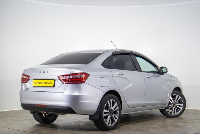 Lada (ВАЗ) Vesta I с пробегом 2018 года, цена 989 000 рублей, 107182 км, седан, Автокод Объявления