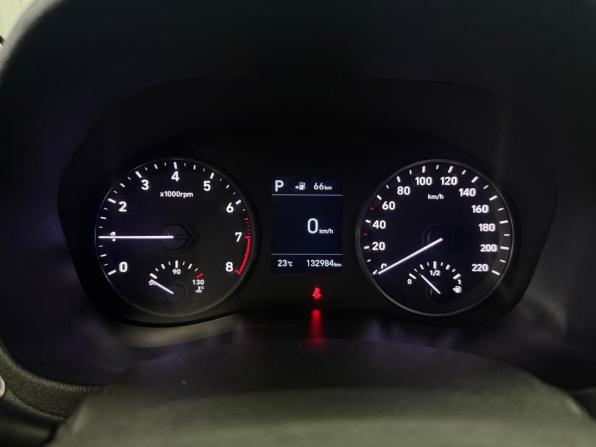 Hyundai Solaris II с пробегом 2019 года, цена 1 437 000 рублей, 130221 км, седан, Автокод Объявления