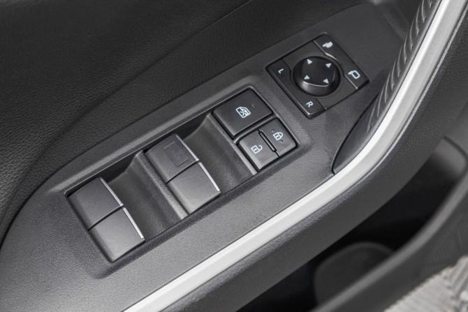 Toyota RAV4 V (XA50) с пробегом 2019 года, цена 3 849 000 рублей, 42000 км, внедорожник, Автокод Объявления