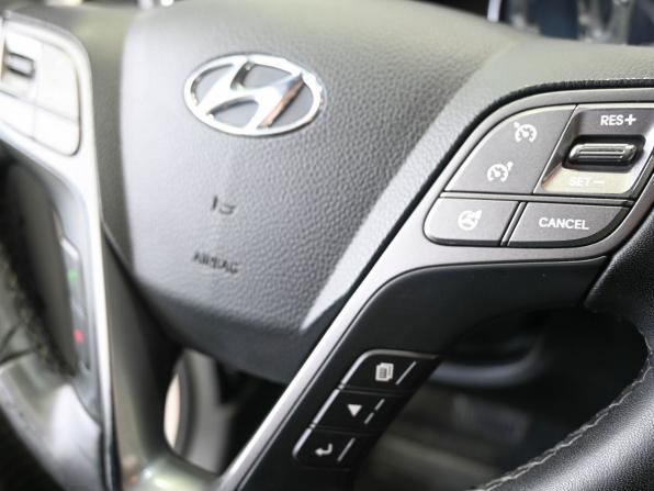 Hyundai Santa Fe III с пробегом 2012 года, цена 1 799 900 рублей, 165000 км, внедорожник, Автокод Объявления