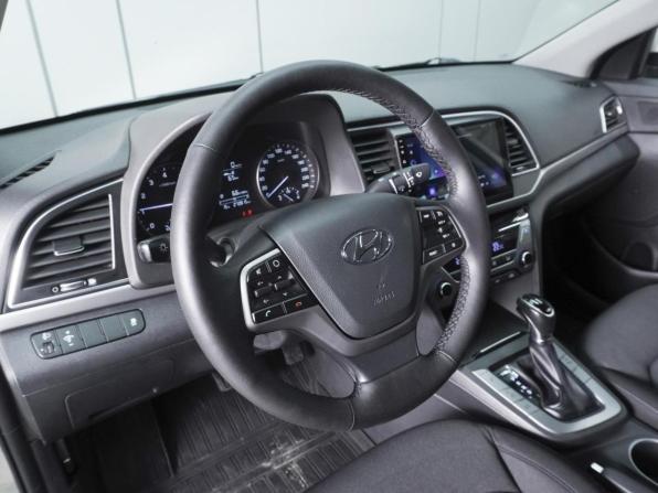 Hyundai Elantra VI (AD) с пробегом 2018 года, цена 1 190 000 рублей, 272815 км, седан, Автокод Объявления