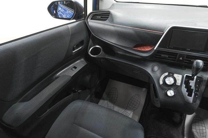 Toyota Sienta II с пробегом 2017 года, цена 1 569 000 рублей, 110000 км, компактвэн, Автокод Объявления
