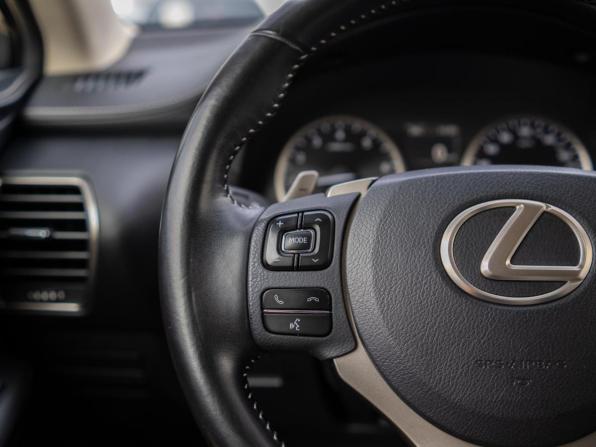 Lexus NX I Рестайлинг с пробегом 2020 года, цена 4 199 000 рублей, 54052 км, внедорожник, Автокод Объявления