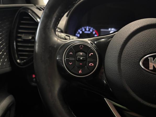 Kia Soul III с пробегом 2021 года, цена 1 699 000 рублей, 165000 км, хэтчбек, Автокод Объявления
