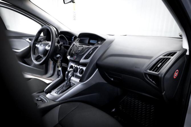 Ford Focus III с пробегом 2012 года, цена 899 000 рублей, 75000 км, хэтчбек, Автокод Объявления