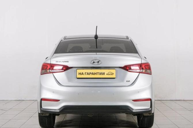Hyundai Solaris II с пробегом 2018 года, цена 1 259 000 рублей, 170473 км, седан, Автокод Объявления