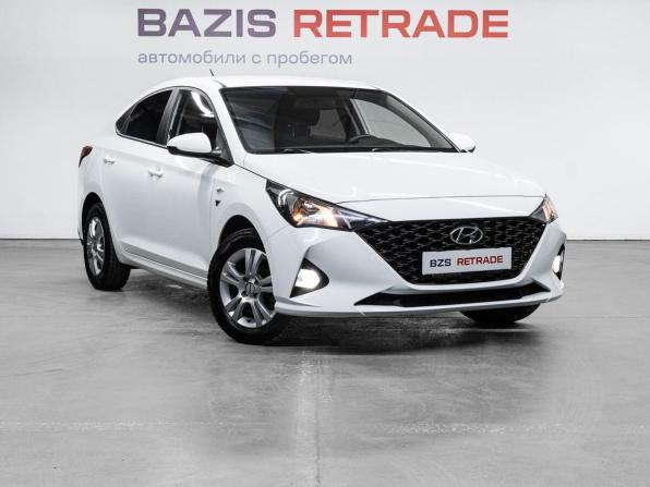 Hyundai Solaris II Рестайлинг с пробегом 2021 года, цена 1 360 000 рублей, 118900 км, седан, Автокод Объявления