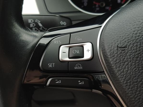 Volkswagen Passat B8 с пробегом 2017 года, цена 1 781 000 рублей, 123147 км, седан, Автокод Объявления