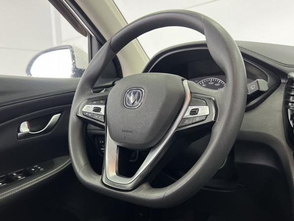 Changan Alsvin с пробегом 2023 года, цена 1 059 600 рублей, 40080 км, седан, Автокод Объявления