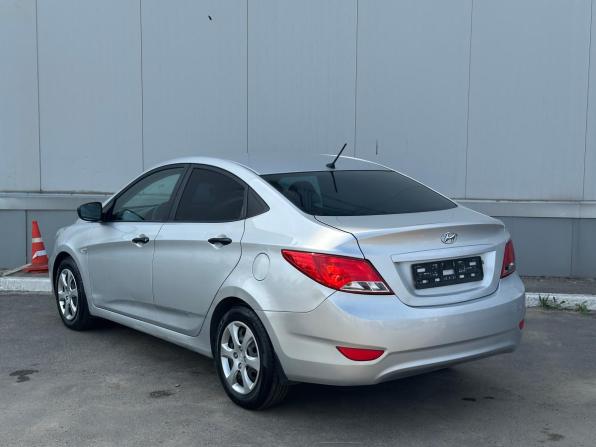 Hyundai Solaris I с пробегом 2012 года, цена 590 000 рублей, 189400 км, седан, Автокод Объявления