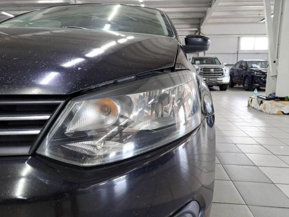 Volkswagen Polo V с пробегом 2013 года, цена 555 000 рублей, 300983 км, седан, Автокод Объявления
