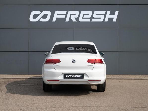 Volkswagen Passat B8 с пробегом 2015 года, цена 1 670 000 рублей, 195770 км, седан, Автокод Объявления