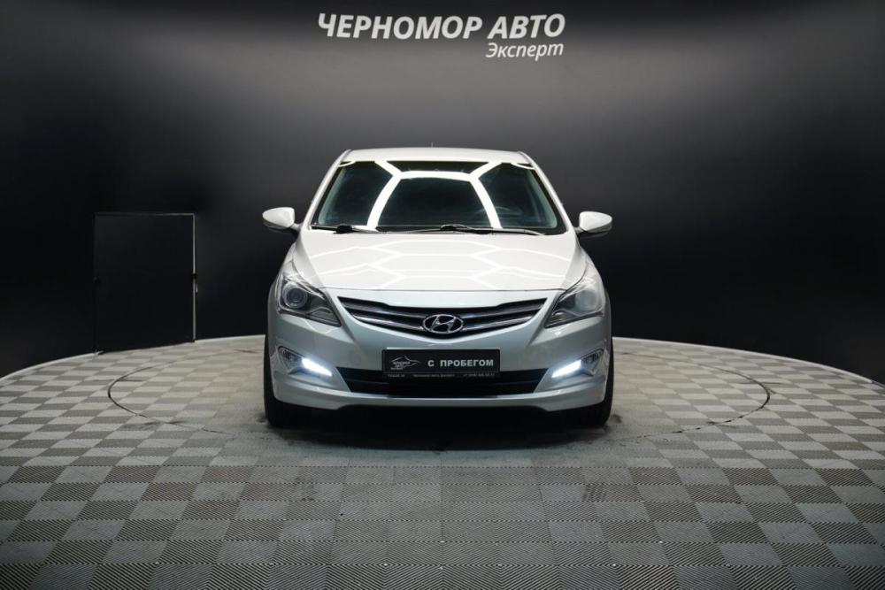 Hyundai Solaris I Рестайлинг Крым  - изображение 8