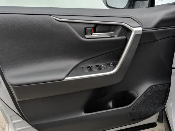 Toyota RAV4 V (XA50) с пробегом 2020 года, цена 2 870 000 рублей, 138035 км, внедорожник, Автокод Объявления