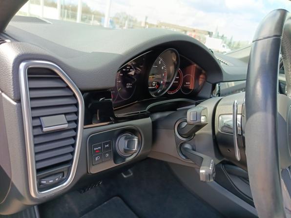 Porsche Cayenne III с пробегом 2022 года, цена 10 250 000 рублей, 45286 км, внедорожник, Автокод Объявления