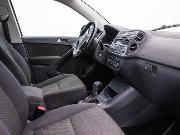 Volkswagen Tiguan I Рестайлинг с пробегом 2012 года, цена 995 000 рублей, 360723 км, внедорожник, Автокод Объявления