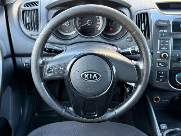 Kia Cerato II с пробегом 2012 года, цена 720 000 рублей, 244000 км, седан, Автокод Объявления