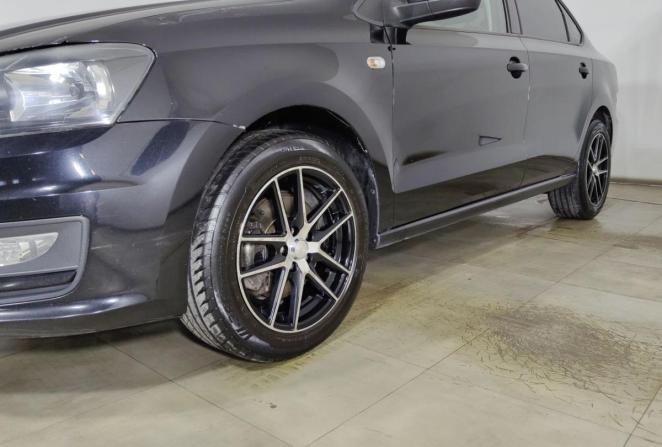 Volkswagen Polo V Рестайлинг с пробегом 2016 года, цена 1 090 000 рублей, 203825 км, седан, Автокод Объявления