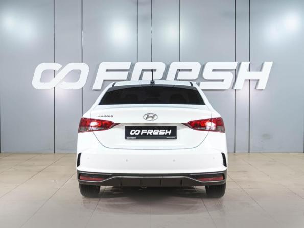 Hyundai Solaris II Рестайлинг с пробегом 2021 года, цена 1 539 000 рублей, 102162 км, седан, Автокод Объявления