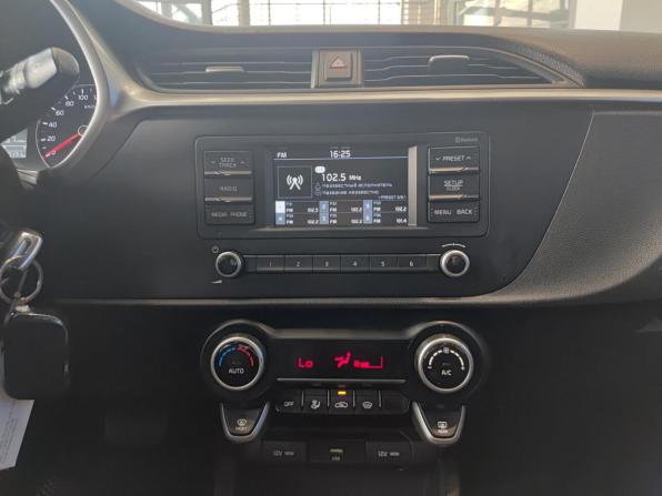 Kia Rio IV Рестайлинг с пробегом 2021 года, цена 1 670 000 рублей, 107162 км, седан, Автокод Объявления