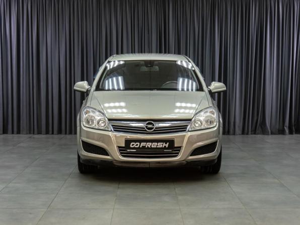 Opel Astra H Рестайлинг с пробегом 2010 года, цена 669 000 рублей, 237440 км, универсал, Автокод Объявления