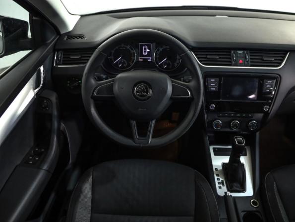 Skoda Octavia III (A7) Рестайлинг с пробегом 2018 года, цена 1 999 999 рублей, 89360 км, лифтбек, Автокод Объявления