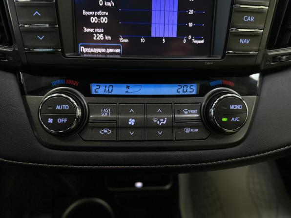 Toyota RAV4 IV (XA40) с пробегом 2013 года, цена 1 990 000 рублей, 124531 км, внедорожник, Автокод Объявления