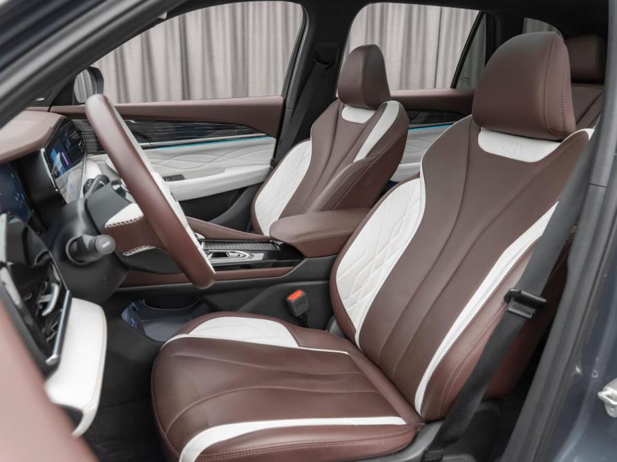 Geely Monjaro I Москва  - изображение 9
