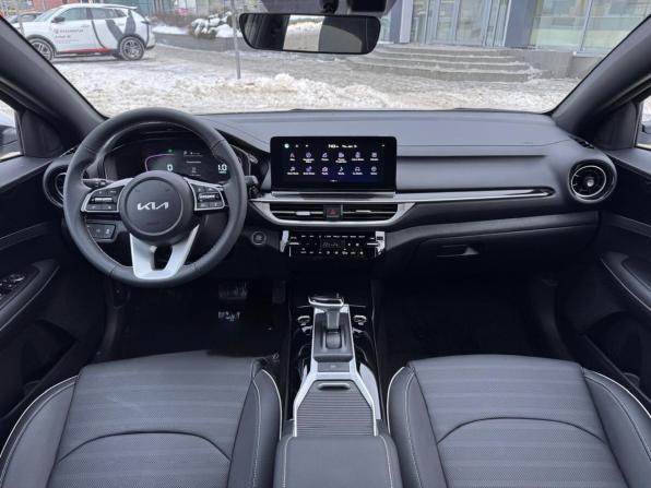 Новый Kia K3 II (China Market) Рестайлинг 2025 года, цена 2 800 000 рублей, седан, Автокод Объявления