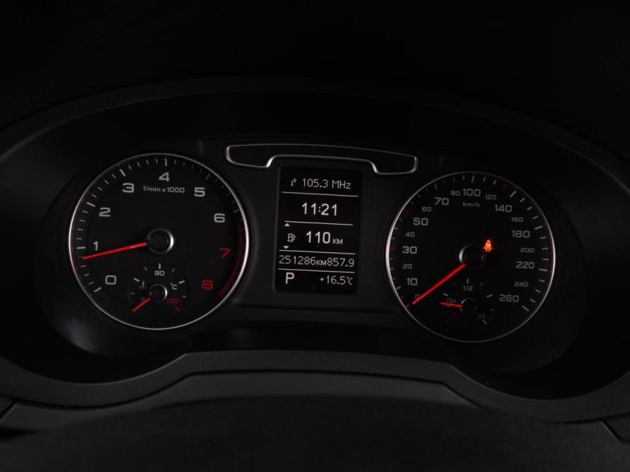 Audi Q3 I (8U) Воронеж  - изображение 18