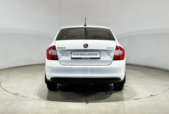 Skoda Rapid I с пробегом 2017 года, цена 1 085 000 рублей, 134223 км, лифтбек, Автокод Объявления