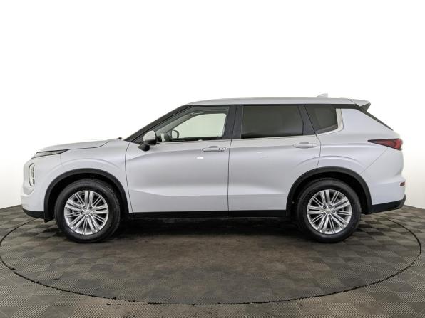 Mitsubishi Outlander IV с пробегом 2023 года, цена 3 800 000 рублей, 26005 км, внедорожник, Автокод Объявления