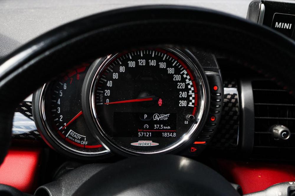Mini Hatch III (F55/F56) Москва  - изображение 28