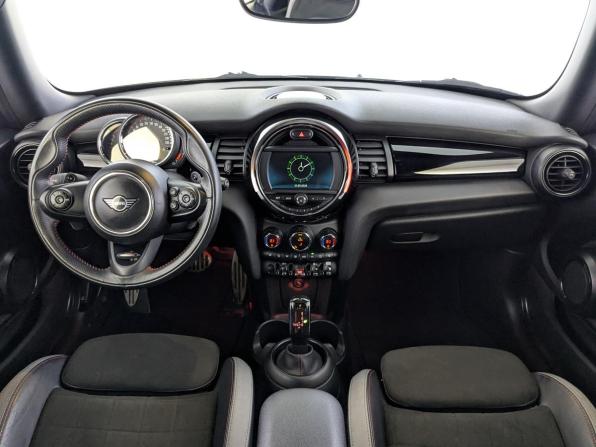 Mini Hatch III (F55/F56) Рестайлинг с пробегом 2020 года, цена 3 200 000 рублей, 69668 км, хэтчбек, Автокод Объявления