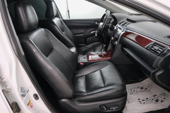 Toyota Camry VII (XV50) с пробегом 2014 года, цена 1 809 000 рублей, 210000 км, седан, Автокод Объявления