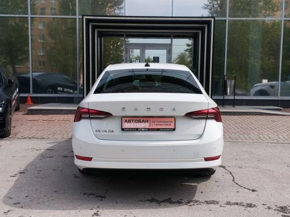 Skoda Octavia IV (A8) с пробегом 2021 года, цена 2 479 000 рублей, 43199 км, лифтбек, Автокод Объявления