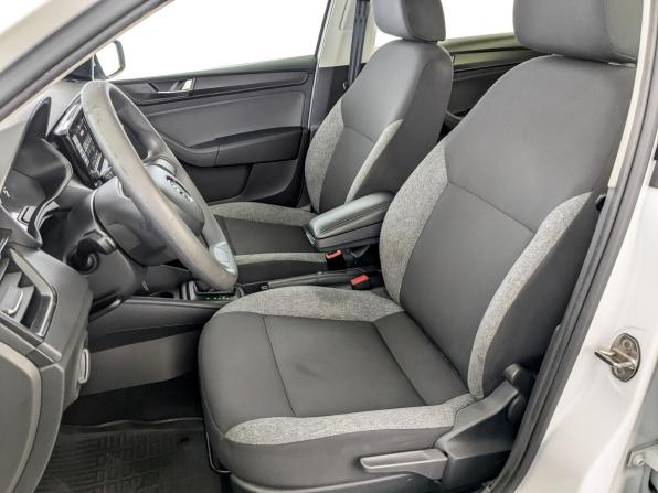 Skoda Rapid II с пробегом 2021 года, цена 1 240 000 рублей, 195246 км, лифтбек, Автокод Объявления