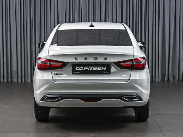 Lada (ВАЗ) Vesta I Рестайлинг (NG) с пробегом 2024 года, цена 1 499 000 рублей, 7968 км, седан, Автокод Объявления