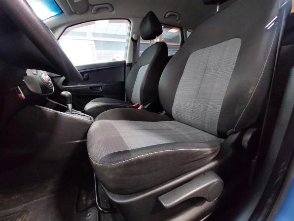 Kia Venga I с пробегом 2011 года, цена 850 000 рублей, 213120 км, минивэн, Автокод Объявления